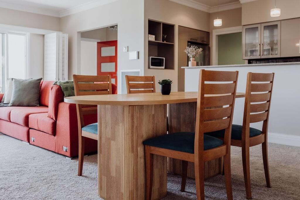 ביצ'אנו Apartment On James מראה חיצוני תמונה